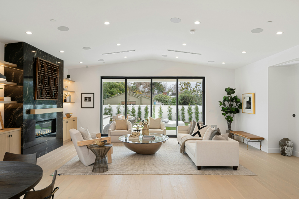 Casual Chic LR with greenery